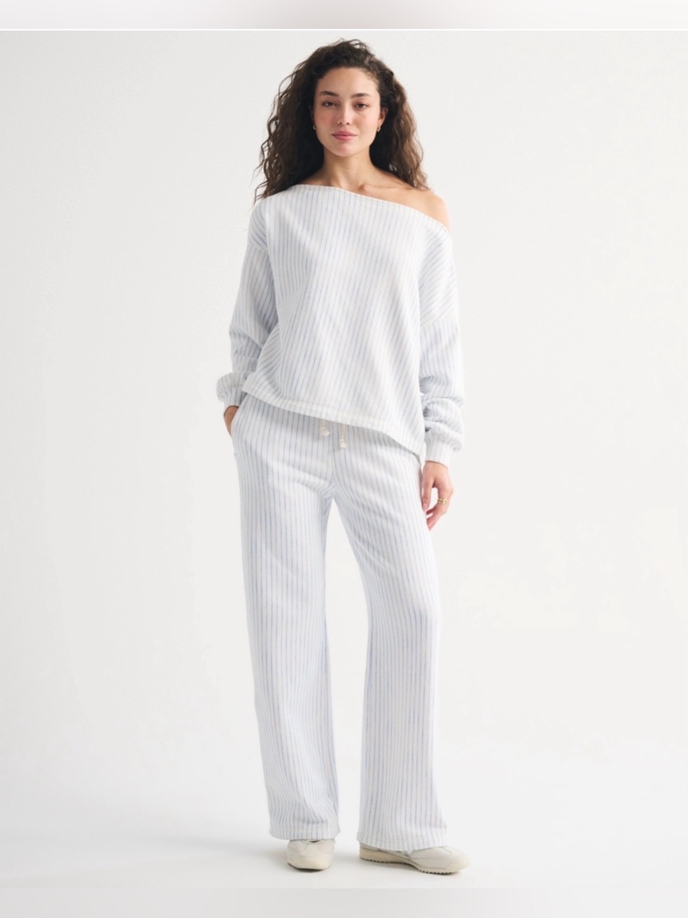 Abercrombie & Fitch Sunday Sweat Set White and Blue Stripe Size XL